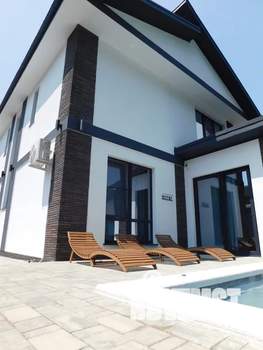 Дом 220м², 2-этажный, посуточно,