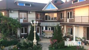 Дом 256м², 2-этажный, посуточно,