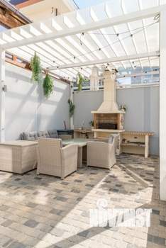 Коттедж 240м², 3-этажный, на длительный срок,