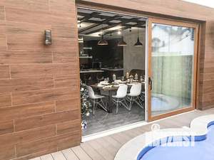 Дом 150м², 3-этажный, посуточно,