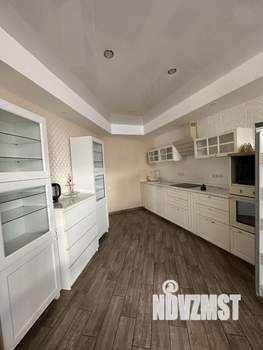 Дом 220м², 3-этажный, на длительный срок,