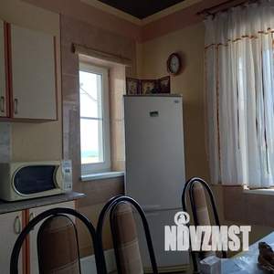 Дом 246м², 3-этажный, посуточно,