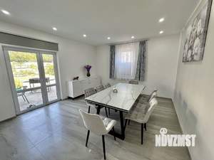 Дом 214м², 3-этажный, на длительный срок,