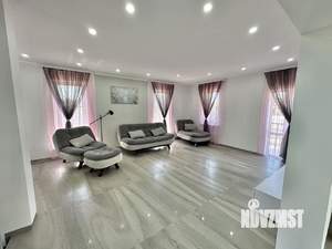 Дом 214м², 3-этажный, на длительный срок,