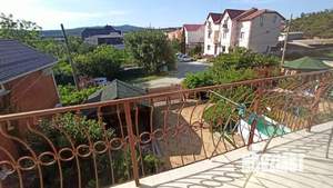 Дом 168м², 3-этажный, на длительный срок,