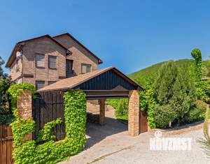 Дом 370м², 2-этажный, посуточно,