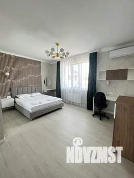 Дом 176м², 2-этажный, посуточно,