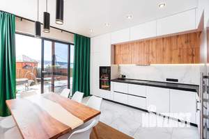 Дом 218м², 3-этажный, посуточно,