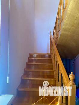 Дом 200м², 2-этажный, посуточно,