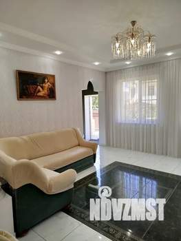 Дом 250м², 3-этажный, посуточно,