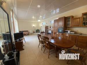 Дом 250м², 3-этажный, посуточно,