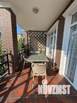 Дом 300м², 3-этажный, посуточно,