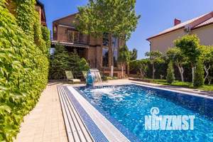 Дом 370м², 2-этажный, посуточно,