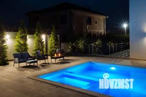 Дом 240м², 2-этажный, посуточно,