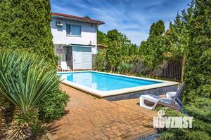 Дом 350м², 2-этажный, посуточно,