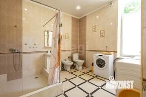 Дом 315м², 3-этажный, на длительный срок,