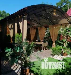 Дом 200м², 2-этажный, посуточно,