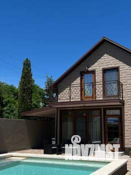 Дом 68м², 2-этажный, посуточно,