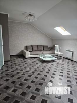 Таунхаус 220м², 3-этажный, на длительный срок,