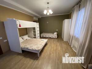 Дом 300м², 3-этажный, посуточно,