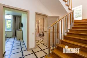 Дом 315м², 3-этажный, на длительный срок,