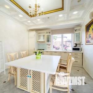 Дом 160м², 2-этажный, посуточно,