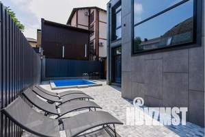 Дом 236м², 2-этажный, посуточно,