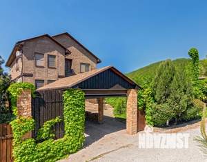 Дом 370м², 2-этажный, посуточно,