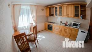 Дом 200м², 3-этажный, посуточно,