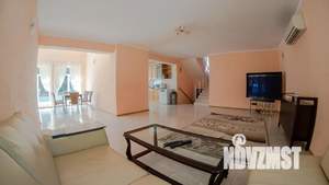 Дом 200м², 3-этажный, посуточно,