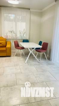 Дом 130м², 3-этажный, посуточно,