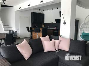 Дом 240м², 2-этажный, посуточно,