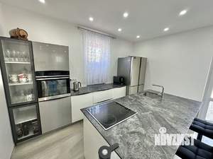 Дом 214м², 3-этажный, на длительный срок,