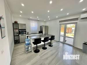 Дом 214м², 3-этажный, на длительный срок,