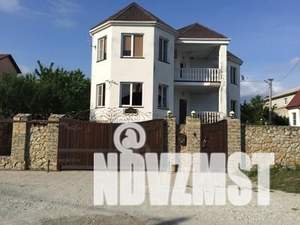 Дом 210м², 2-этажный, на длительный срок,