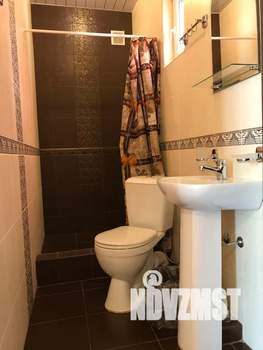 Дом 200м², 2-этажный, посуточно,