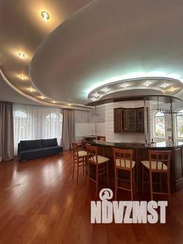 Дом 500м², 3-этажный, посуточно,