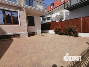 Дом 297м², 3-этажный, участок 3 сот.