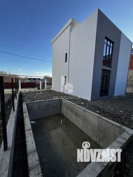 Дом 240м², 3-этажный, участок 4 сот.