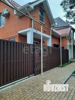 Дом 221м², 2-этажный, участок 6 сот.