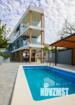 Дом 267м², 3-этажный, участок 4 сот.