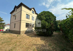 Дом 346м², 3-этажный, участок 6 сот.