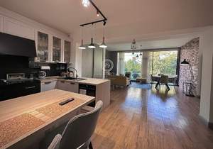 Дом 200м², 1-этажный, участок 5 сот.