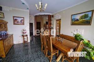 Дом 529м², 3-этажный, участок 6 сот.