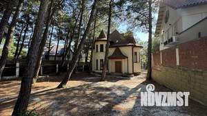 Дом 180м², 2-этажный, участок 9 сот.