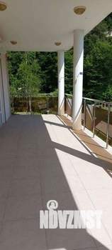 Коттедж 300м², 3-этажный, участок 17 сот.