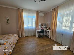 Дом 304м², 3-этажный, участок 4 сот.