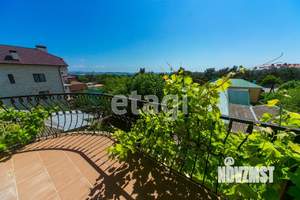 Дом 799м², 3-этажный, участок 7 сот.