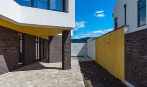 Дом 270м², 4-этажный, участок 4 сот.