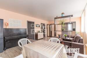 Дом 156м², 2-этажный, участок 6 сот.